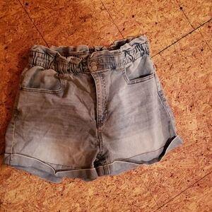 Vanilla Star 11 paperbag mom jean denim shorts light wash